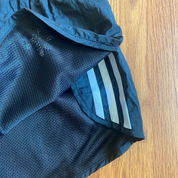 Adidas shorts - Picture 4 of 5